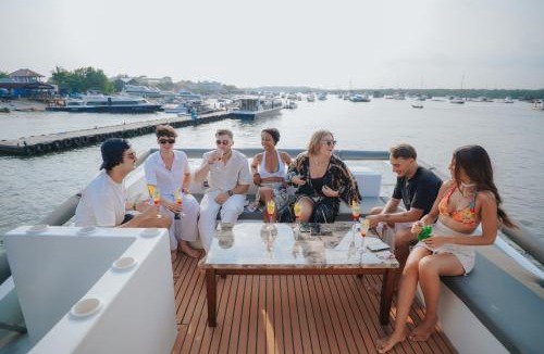 Tua Boat Rental | Wanderlust Travel