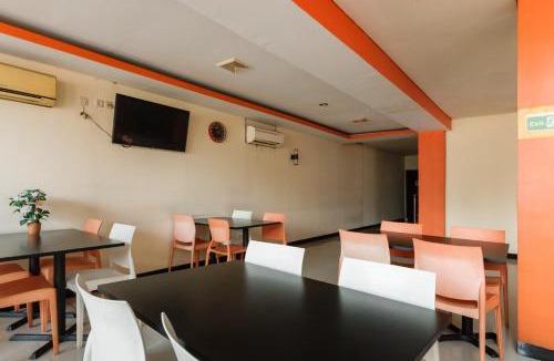 East Jakarta Hotel | RedDoorz Plus @ Jalan Pemuda Jakarta