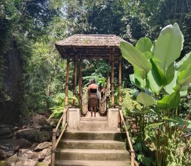 Tembuku House | Green Pacing Lodge