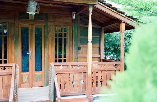 Purwakerti Hotel | Beehive Cottages