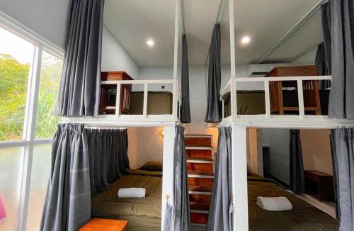 Toya Bungkah Hostel | Isyana's Family Suites Batur View by EPS
