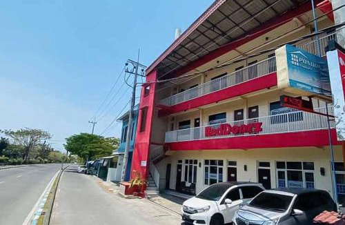 Sedati House | RedDoorz Syariah near T1 Juanda Airport 2