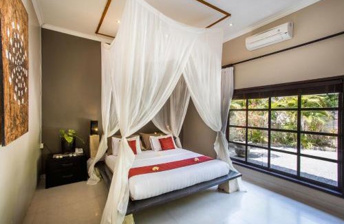 Dencarik Villa | Villa Taman Indah