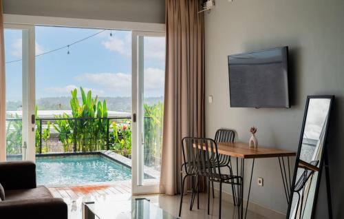 Taman Griya Apartment | Apartment with private pool