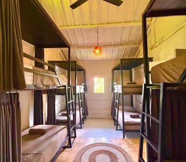Uluwatu Hostel | One More Wave Surf House Uluwatu