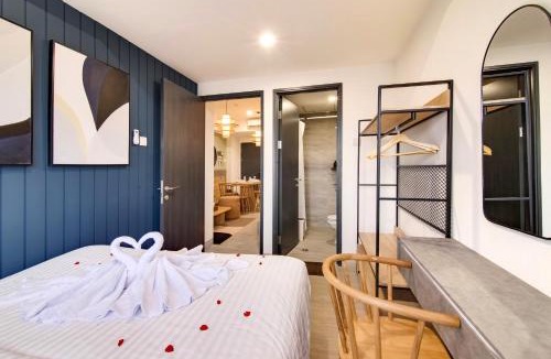 Pinang Apartment | 2BR Collins 1643 Pool & Playstation 4