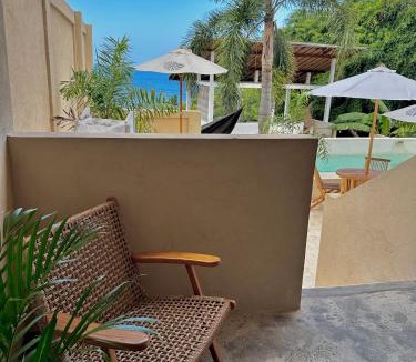 Amed Hotel | Jepun Hill Studios & Amed Jepun Divers