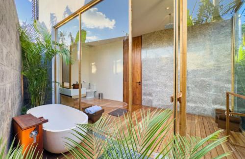 Umalas House | Narawangsa Villa 4br Amazing Sunset Rooftop