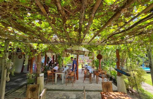Mushroom Bay Resort | Mimpi Cottages