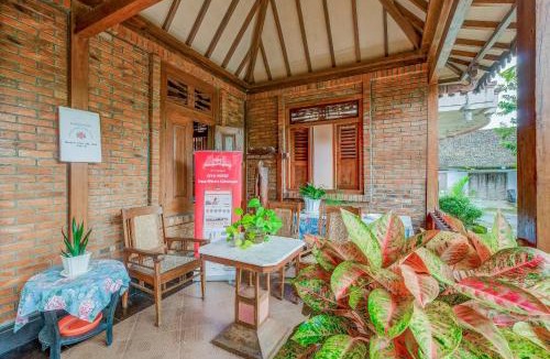 Pakem Hotel | OYO Homes 90987 Desa Wisata Gabugan Syariah
