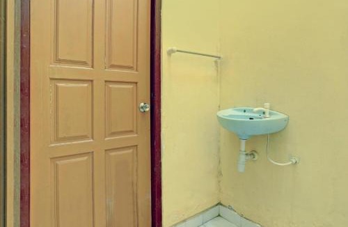 Gilimanuk Hotel | OYO 3096 Hotel Dewi Warsiki Near Gilimanuk Port