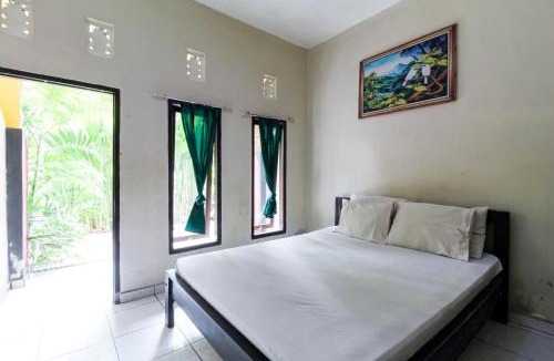 Mengwi Hotel | RedDoorz at Saren Anyar Homestay Lukluk