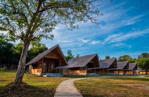 Rumah Santek Resort | Sofanda Resort & Dive