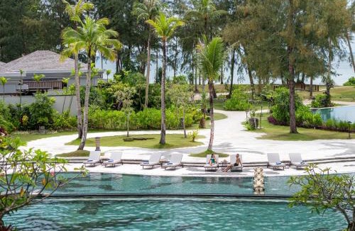 Lagoi Hotel | Four Points by Sheraton Bintan, Lagoi Bay