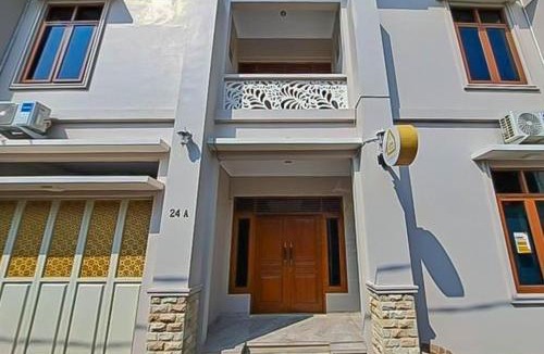 Tasikmalaya Hotel | RedDoorz at Uma Arda Hometown
