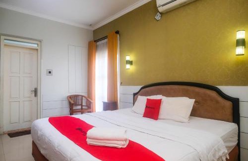 Depok House | RedDoorz Plus near Adisucipto Airport 2