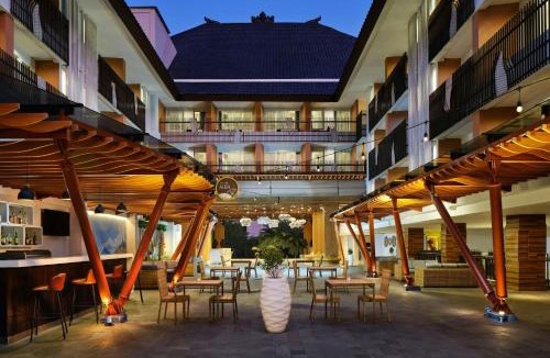 Sunset Road Hotel | Fairfield by Marriott Bali Kuta Sunset Road