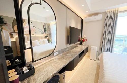 Pantai Indah Kapuk Apartment | Gold Coast Sea View Apartments by Rentrooms