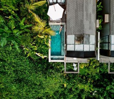 Pejeng Kawan Villa | Magical Jungle Resort