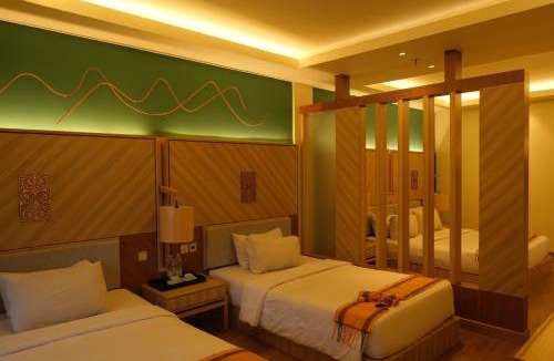 Parapat Hotel | Khas Parapat