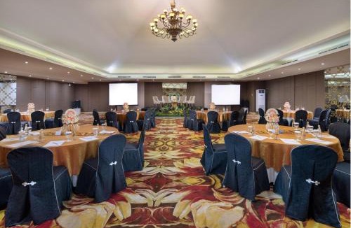 Panjer Hotel | Four Star by Trans Hotel