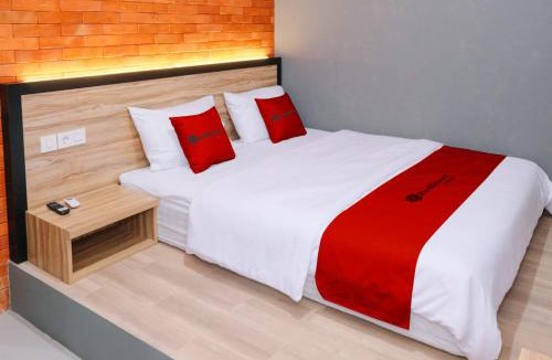Pati Hotel | RedDoorz at Hotel DPraya Pati