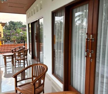 Melayang House | Villa Poleng
