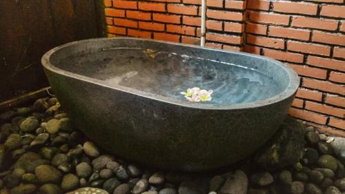 Ngemplak House | Cokro Hinggil - Traditional View