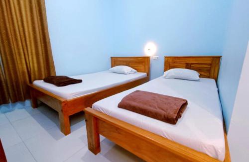 Surakarta Hotel | Wisma Kencana Syariah near UNS Mitra RedDoorz