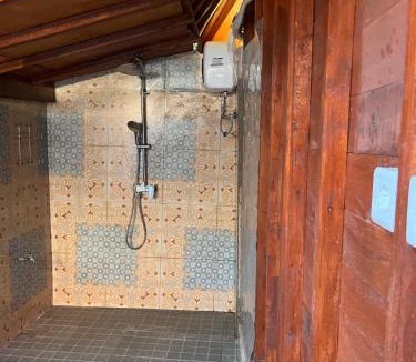 Banjarangkan House | Telagamas Guest House