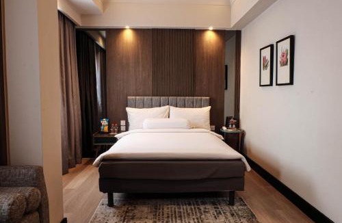 Suko Manunggal Hotel | Deka Hotel Surabaya HR Muhammad