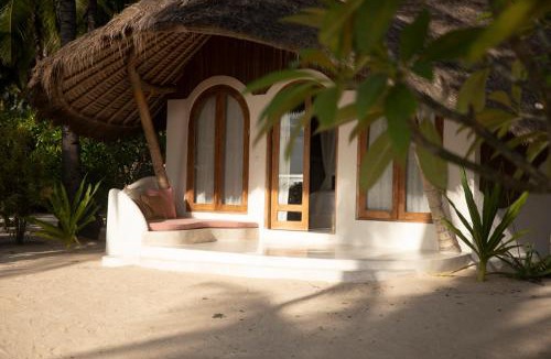 Rote Island Resort | 81 Palms Resort