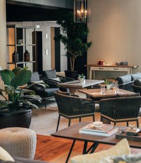 Petitenget Hotel | Kanvaz Village Resort Seminyak