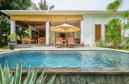 Amed Villa | Villa Adi