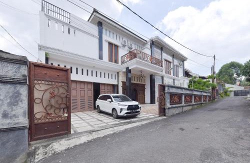 Cigadung Hotel | RedDoorz Syariah near Dago Pakar 2