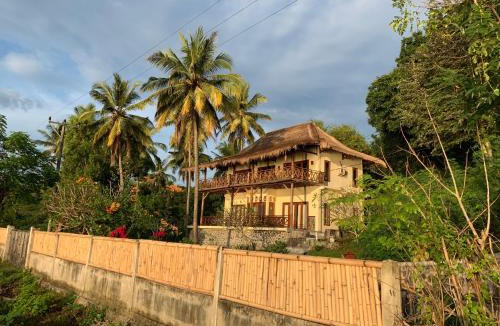 Batu Putih House | Lombok Villas, Villa KuraKura