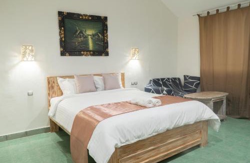 Berawa House | New Mandurah Homestay