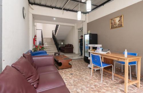 Cilandak Hotel | Urbanview Hotel Minongga Pondok Labu by RedDoorz