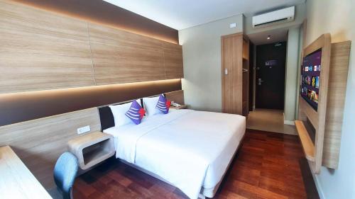 Tanjung Duren Utara Hotel | FOX Lite Grogol Jakarta