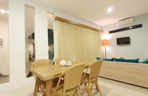Kerobokan House | Apple Suite