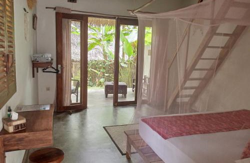Batu Karas Bed & Breakfast | RNV Eco Resort Bungalows