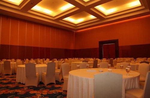 Salahutu Resort | The Natsepa Resort and Conference Center