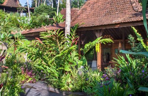 Kelusa Villa | Villa Mahadevi 2 Ubud Jungle Retreat Joglo