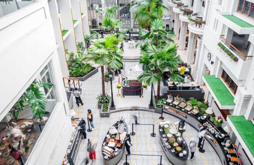 Astana Anyar Hotel | Hotel Savoy Homann