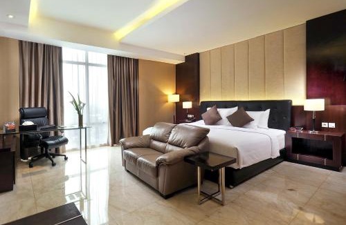 Grogol Hotel | Grand Mercure Solo Baru