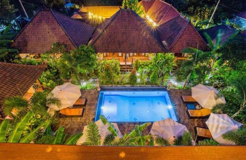 Mushroom Bay Hotel | Dinatah Lembongan Villas