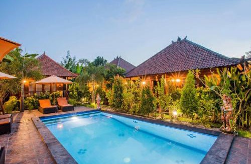 Mushroom Bay Hotel | Dinatah Lembongan Villas