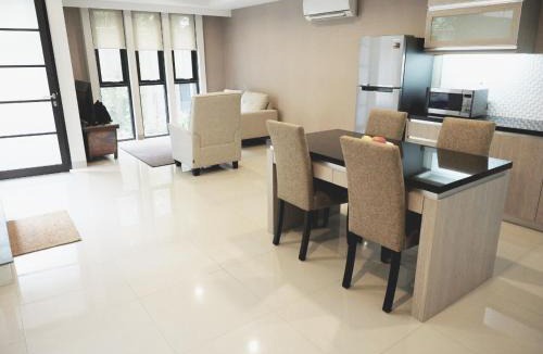 Cilandak House | 3BR 2FL Townhouse with Pool