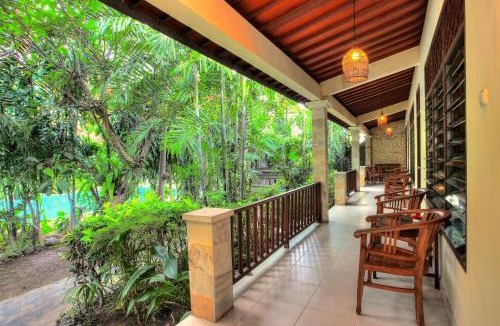 Dyanapura Hotel | Raja Gardens Hotel