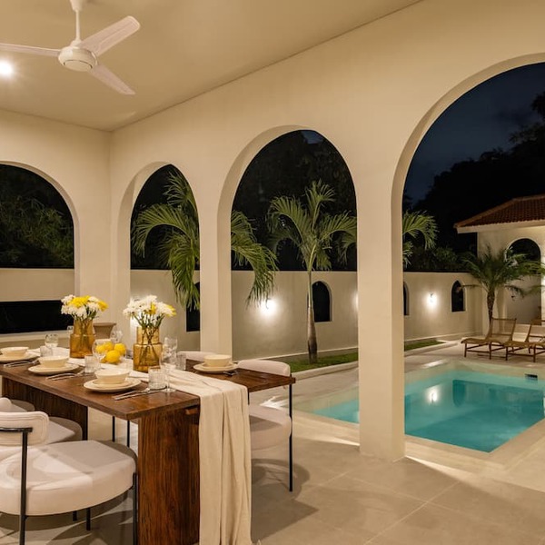 Tropical 3BR Villa in Canggu